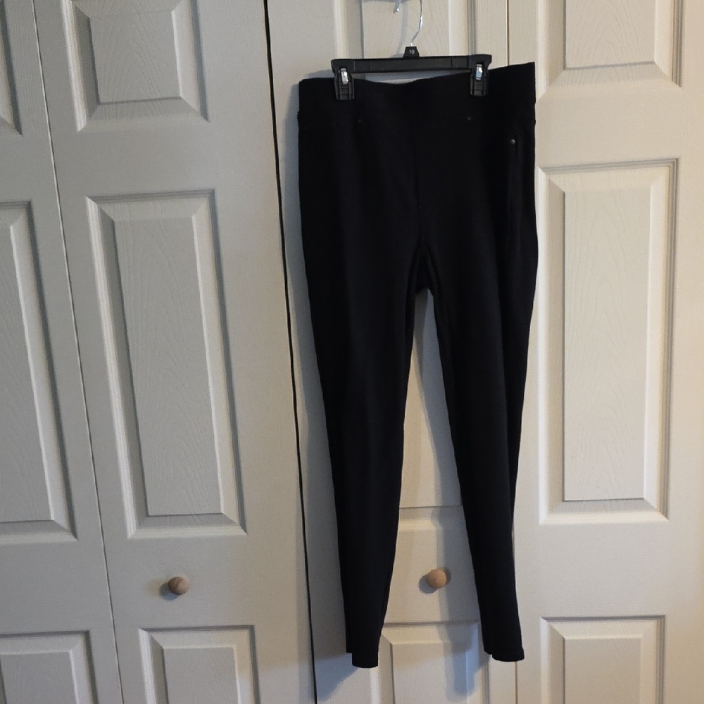 Seven7 Premium Black Apparel